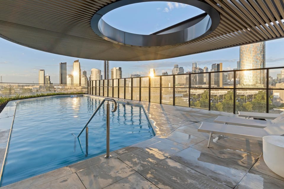 Pool view, Swimming pool