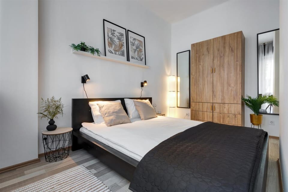 Bed, Bedroom, wardrobe