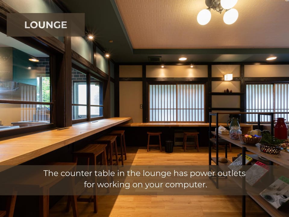 Communal lounge/ TV room