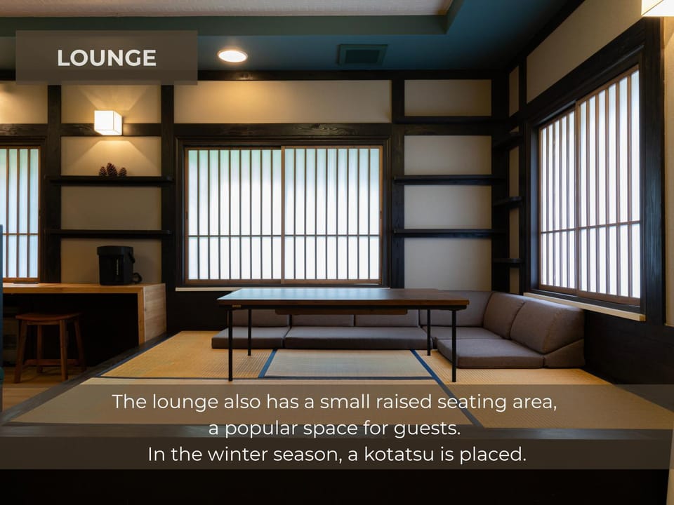 Communal lounge/ TV room