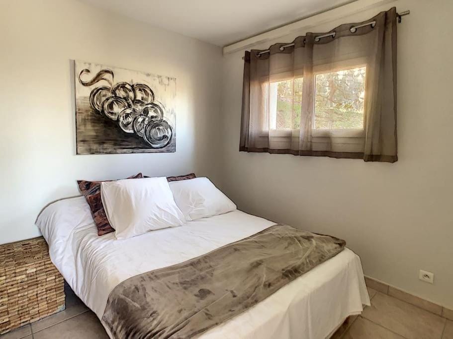 Condrieu, le Châtillon au cœur du vignoble belle vue sur vallée du Rhône Apartment in Condrieu