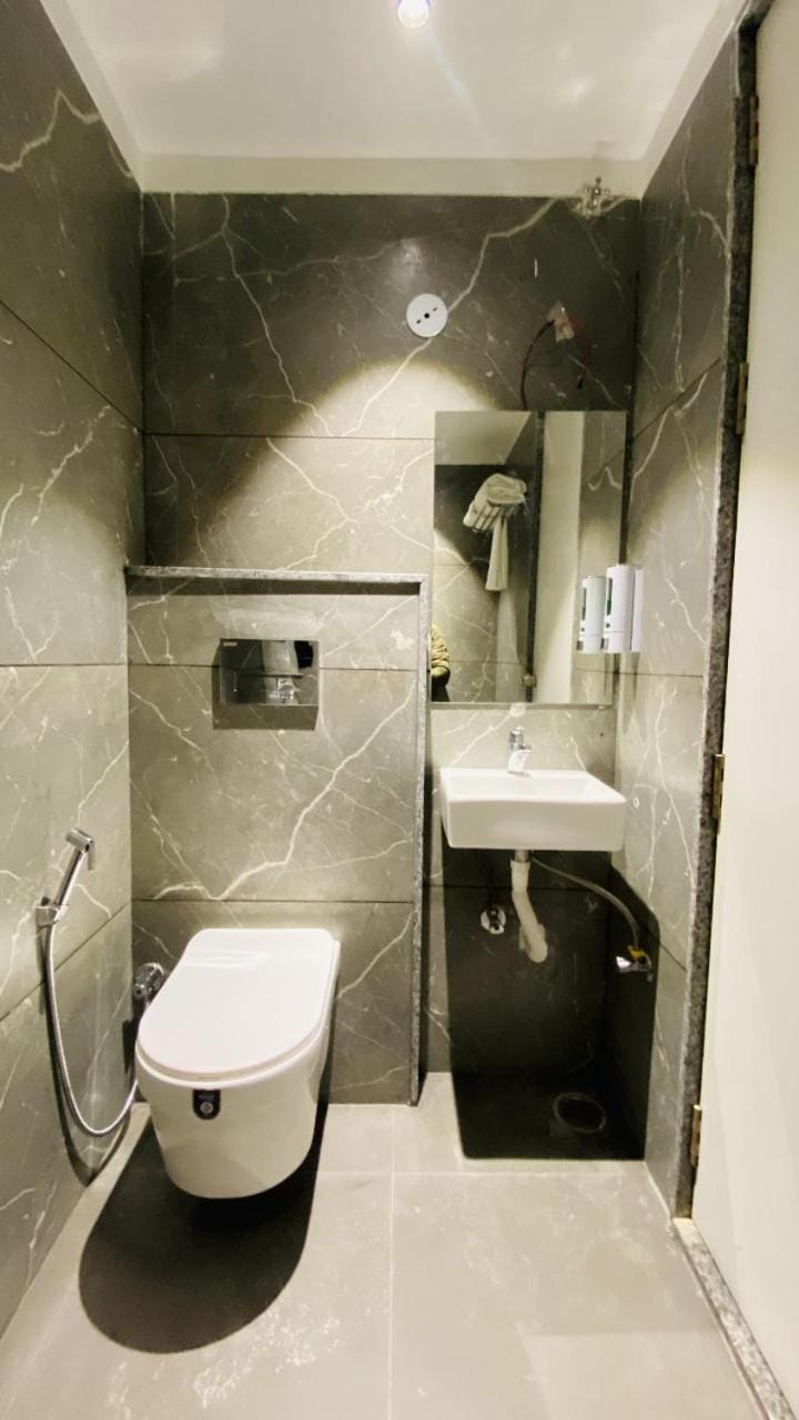 Toilet, Bathroom