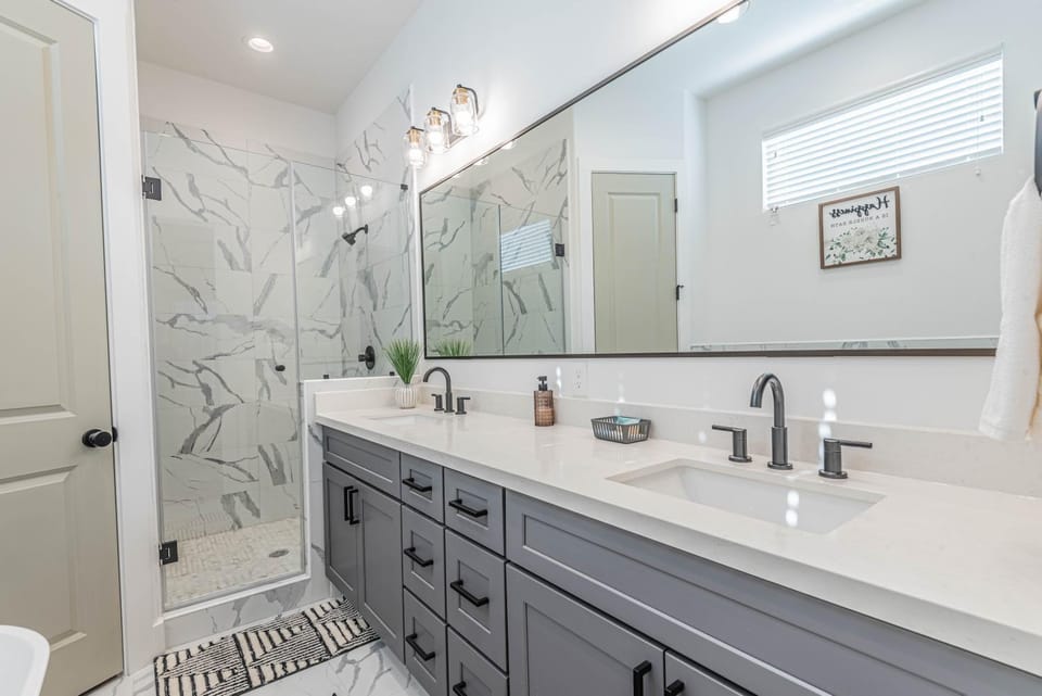 Shower, Bathroom