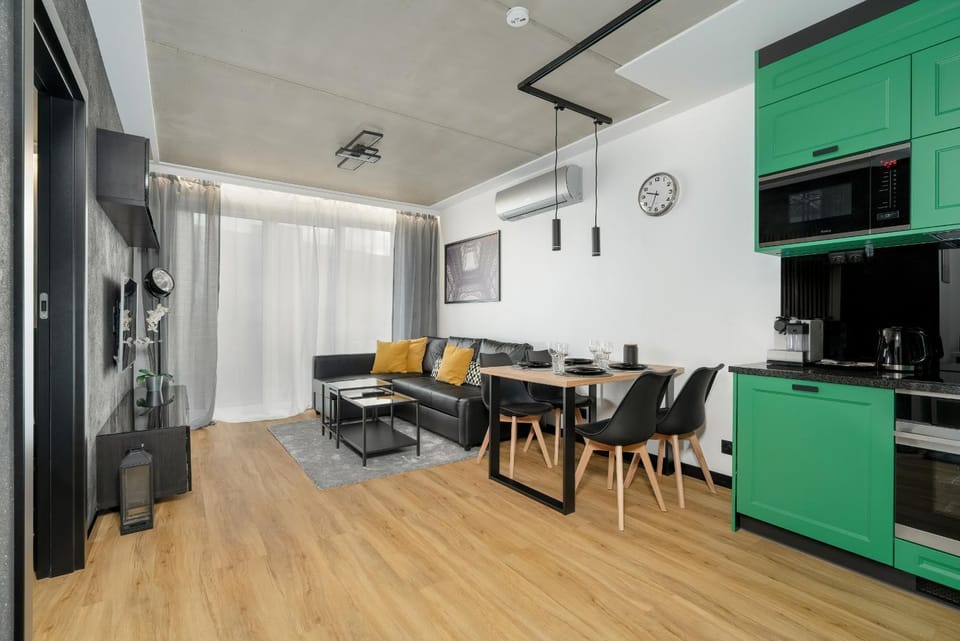 TV and multimedia, Kitchen or kitchenette, Living room, Seating area, Dining area, minibar, pet friendly, stove