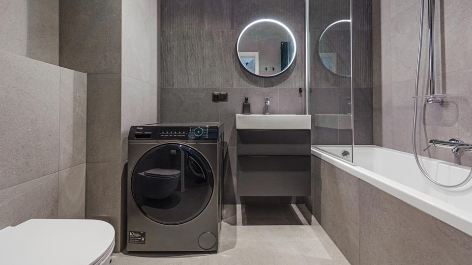 Bathroom, Bath