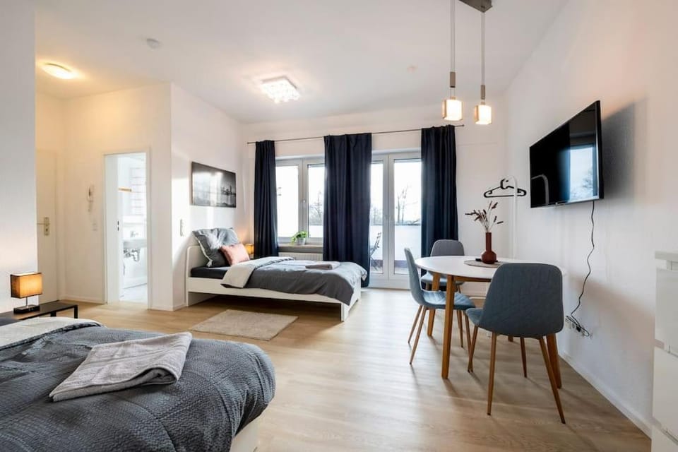 Bed, TV and multimedia, Photo of the whole room, Seating area