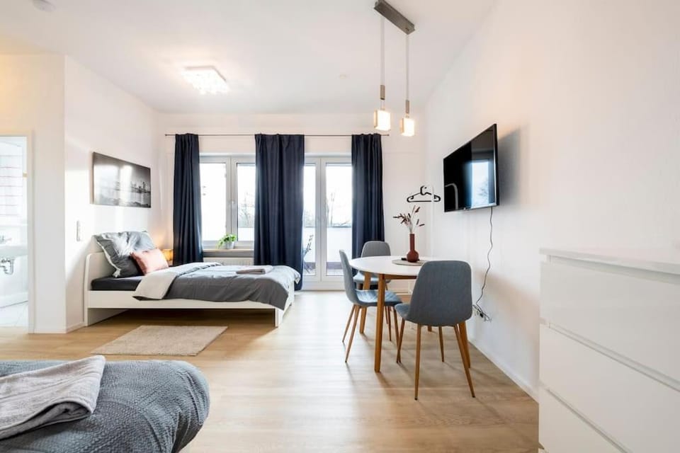 Bed, TV and multimedia, Photo of the whole room, Seating area, towels