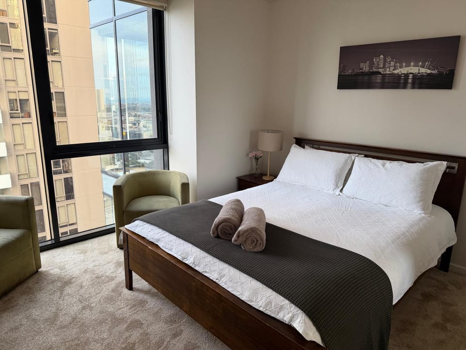 Spacious 3 Bedroom Apartment Southbank Apartment in Southbank