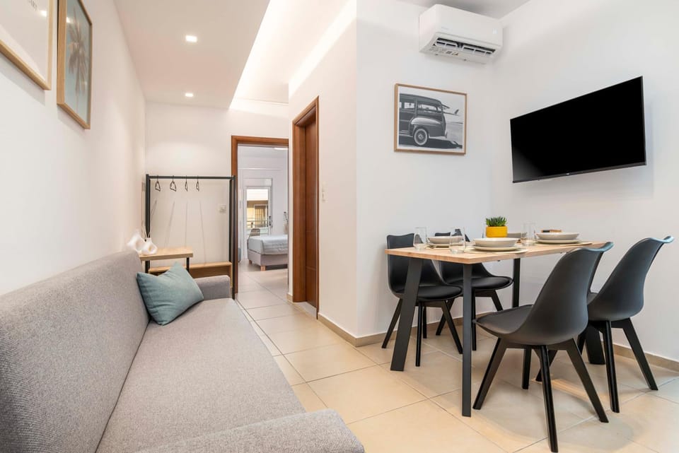 TV and multimedia, Living room, Seating area, Dining area, wardrobe, air conditioner