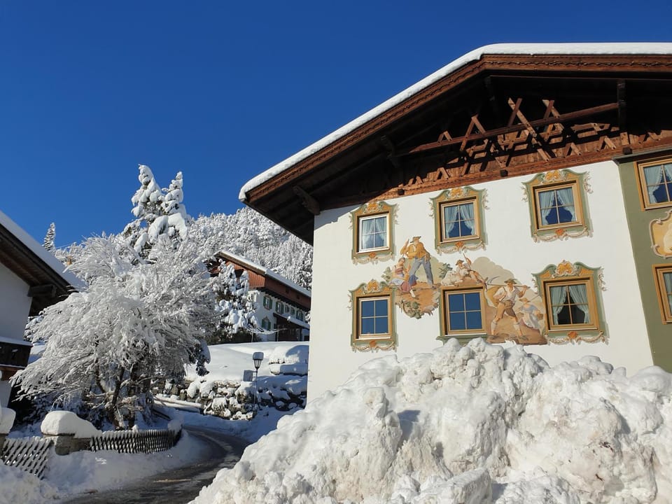 Property building, Winter