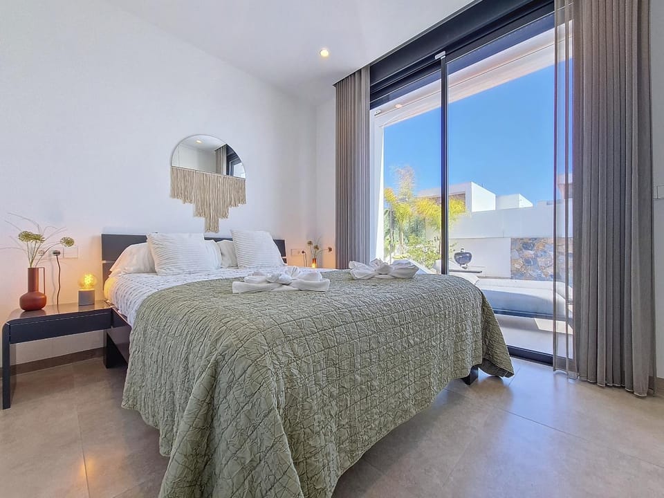 Bed, Bedroom