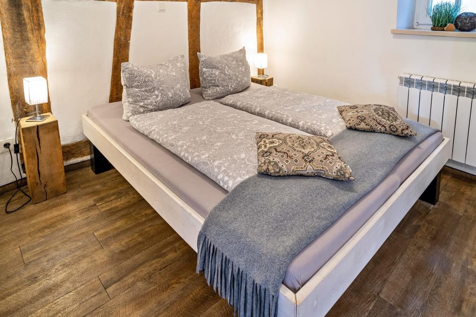 Living room, Bedroom