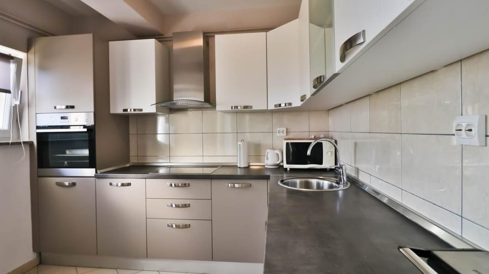 kitchen, kitchen
