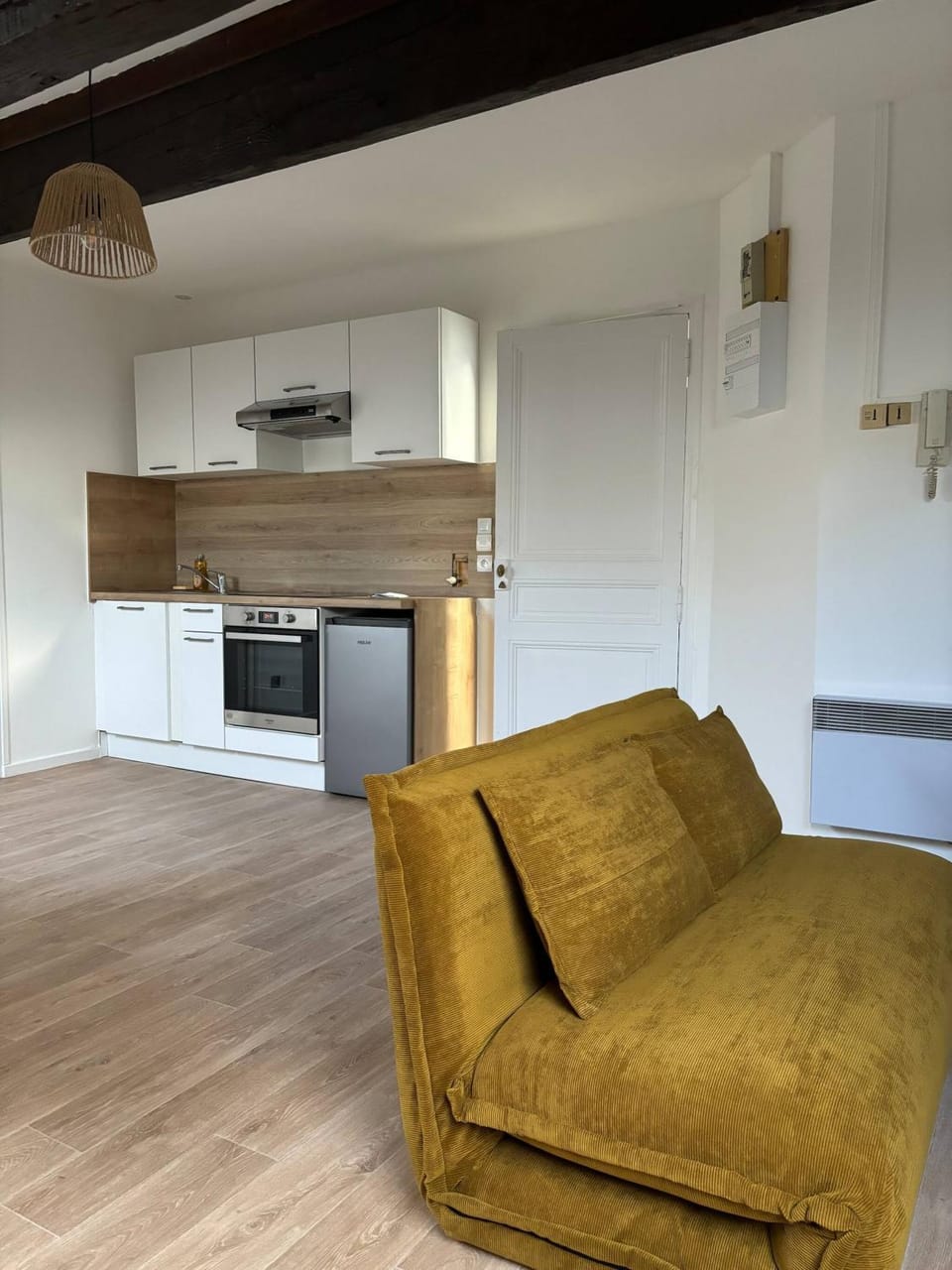 Communal lounge/ TV room, Living room