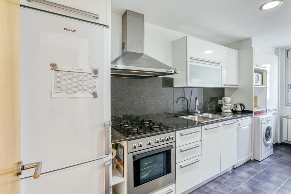 Kitchen or kitchenette, Living room