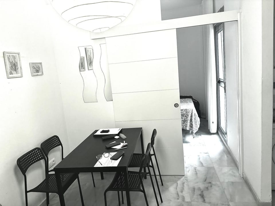 Apartamento Puente Triana Apartment in Seville
