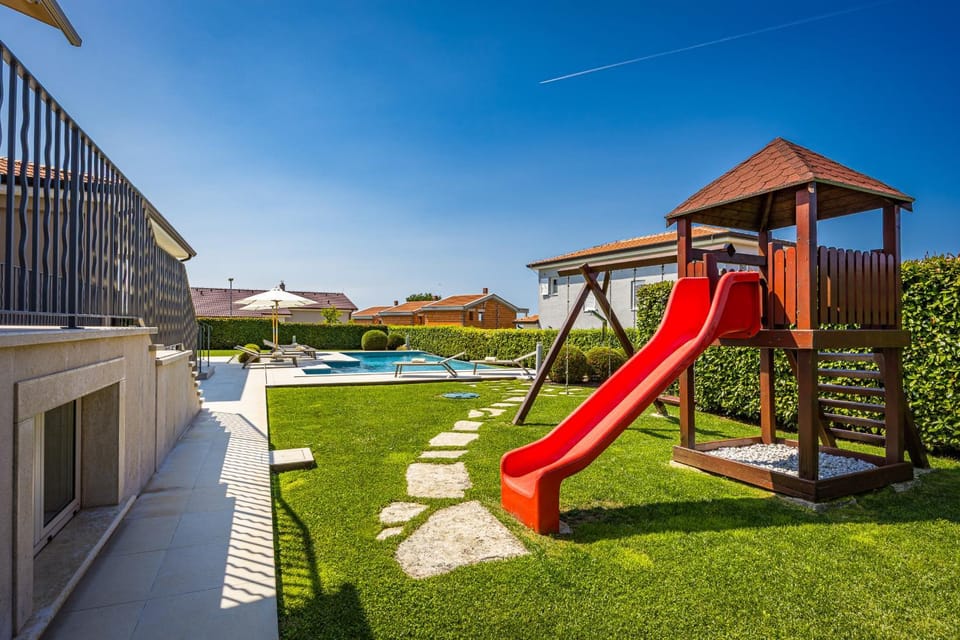 Patio, Garden, Garden view