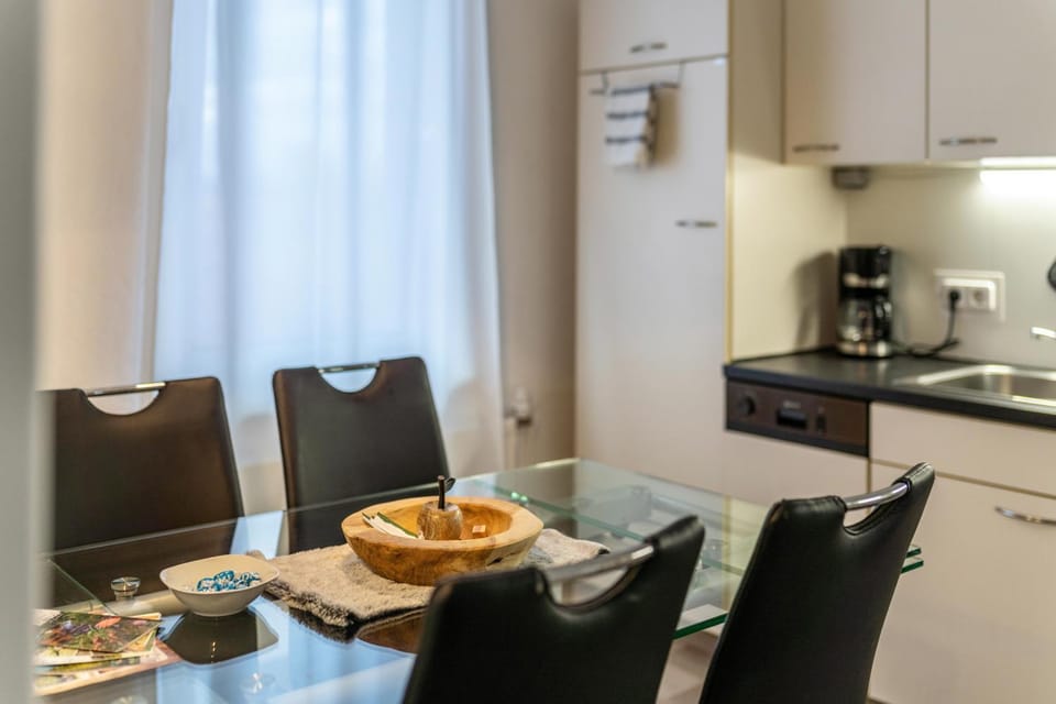 Property building, Kitchen or kitchenette, Living room