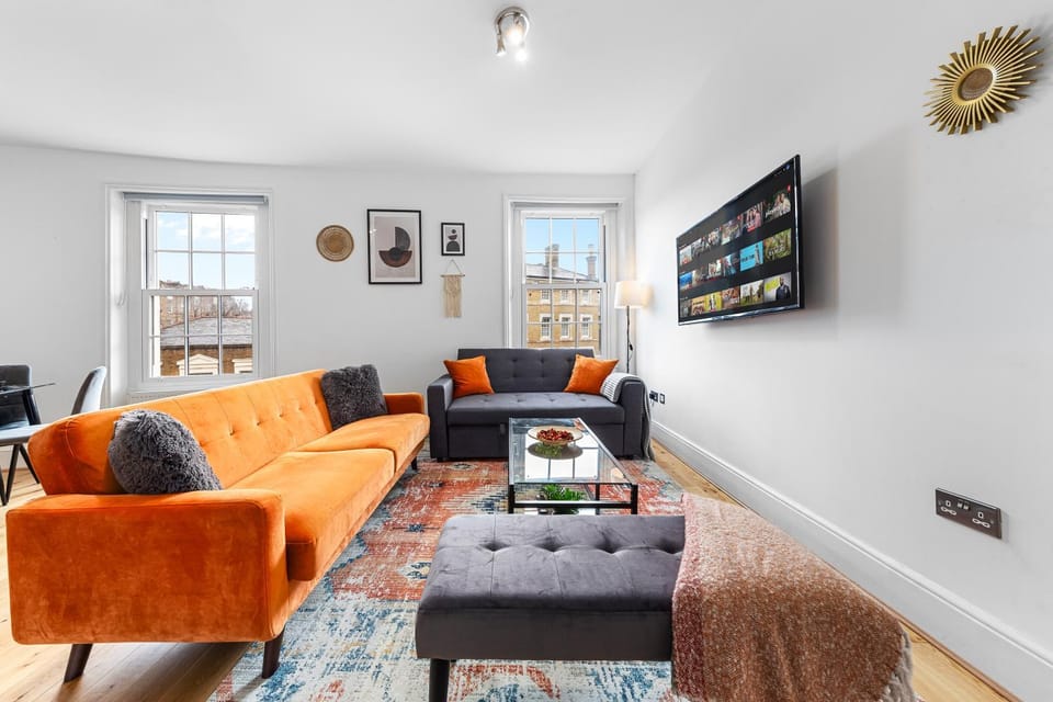 TV and multimedia, Living room, Seating area