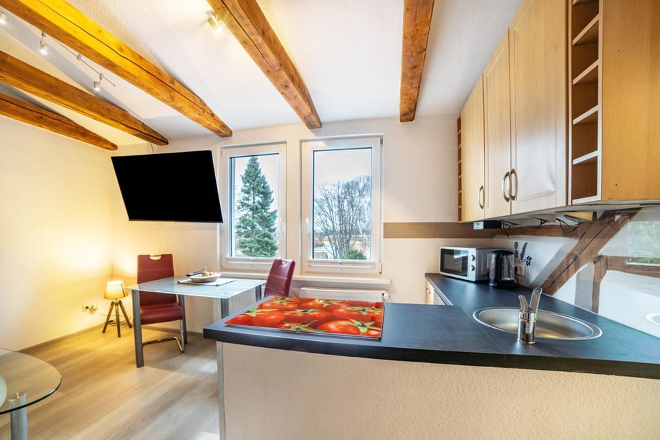 Kitchen or kitchenette, Living room