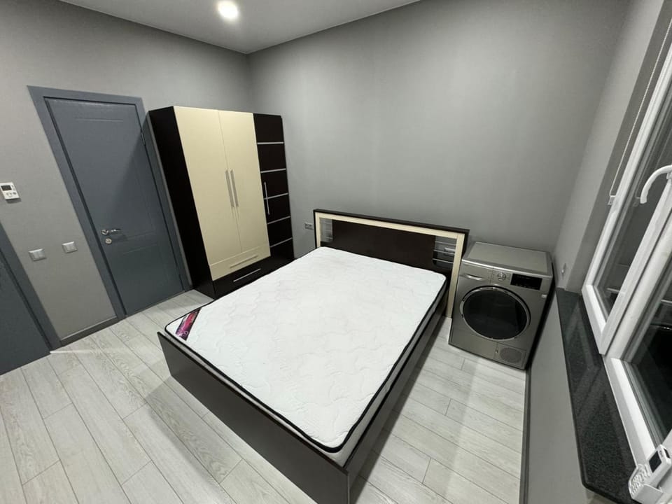 Bed, Photo of the whole room, Bedroom, wardrobe