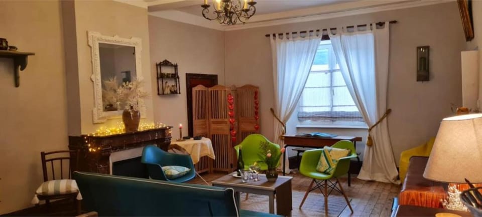 Property building, Living room