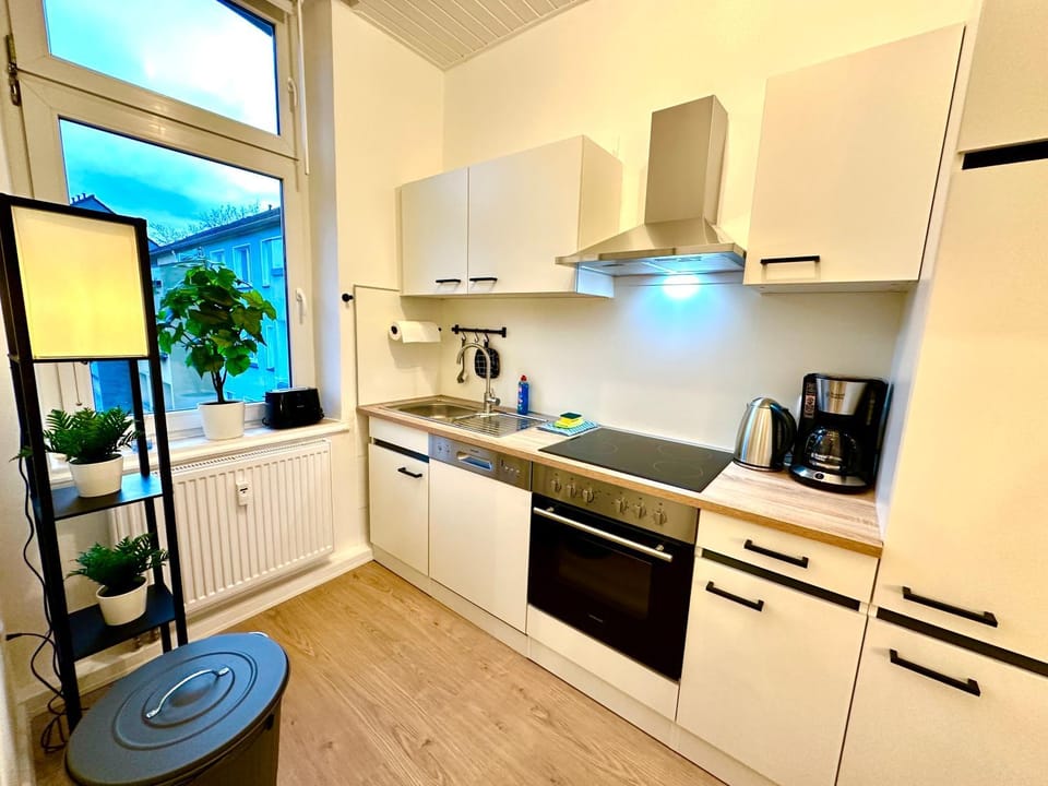 Coffee/tea facilities, dishwasher, pet friendly, toaster, kitchen