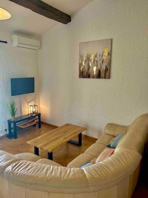 Miramar Apartment in Saint-Raphael