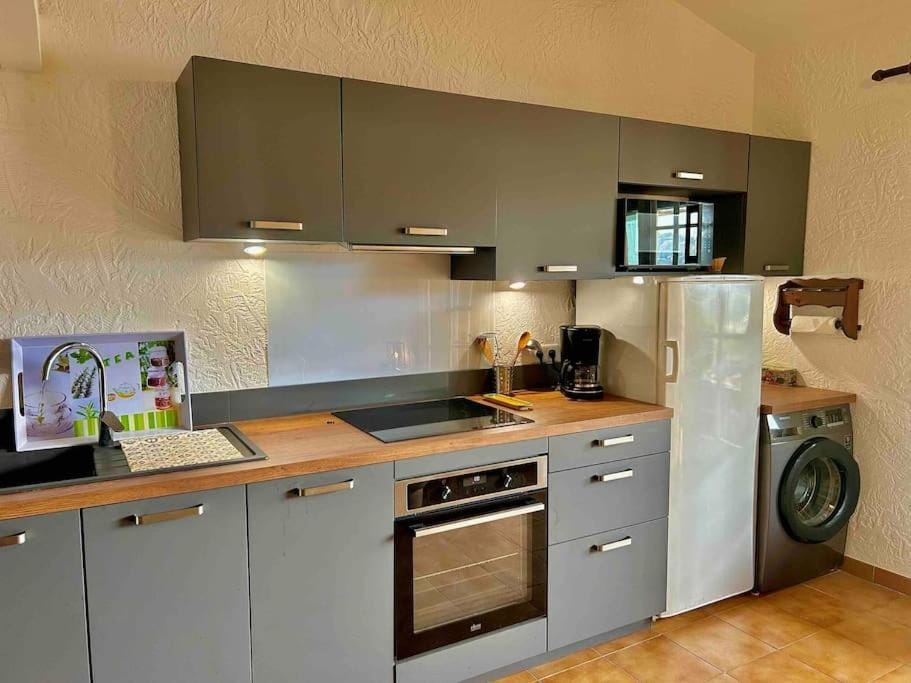 Miramar Apartment in Saint-Raphael