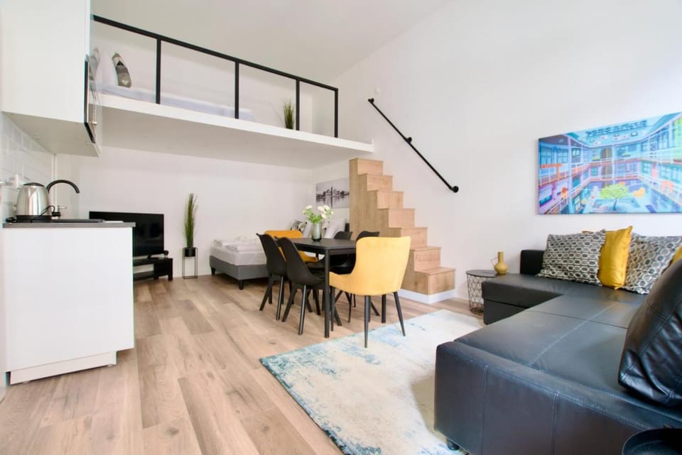 Kitchen or kitchenette, Living room, Bedroom