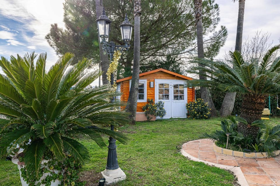 Luxurious Private 6-bed villa with Pool Mougins Villa in Mougins