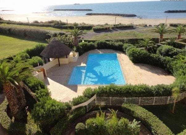 Appartement LE CAP D'AGDE Savannah beach 1,rez de jardin, accès piscine et plage. 4 PERSONNES Apartment in Agde