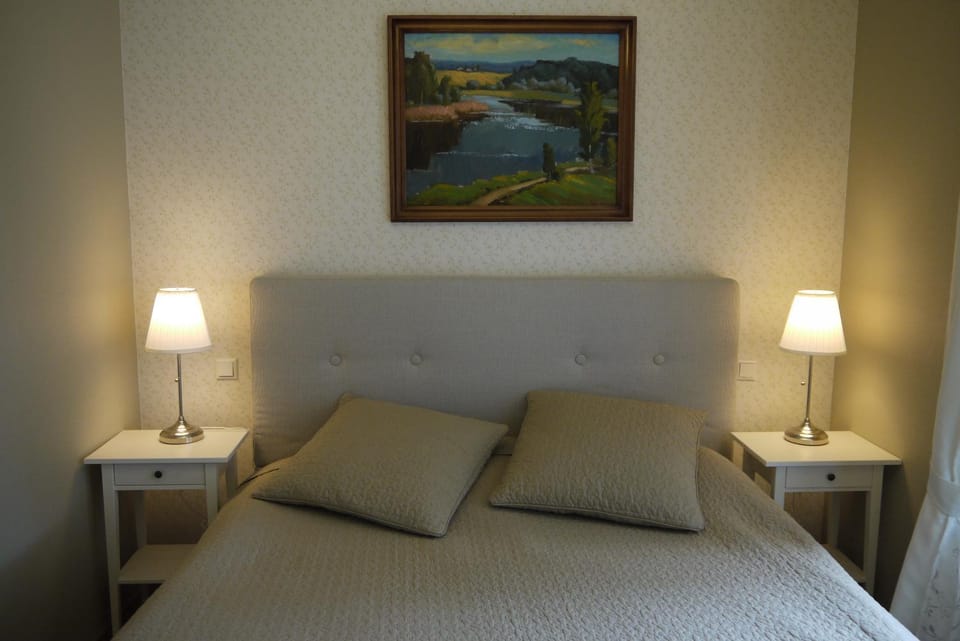 Bed, Decorative detail