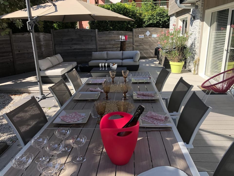 Les Platanes House in Talloires