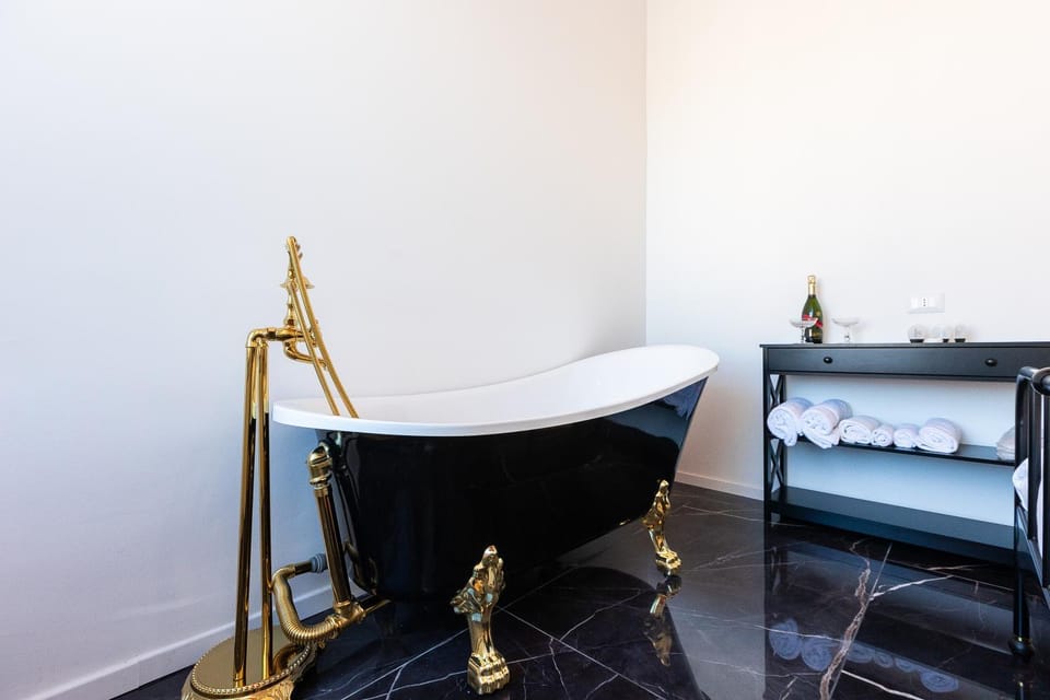 Bedroom, Bath