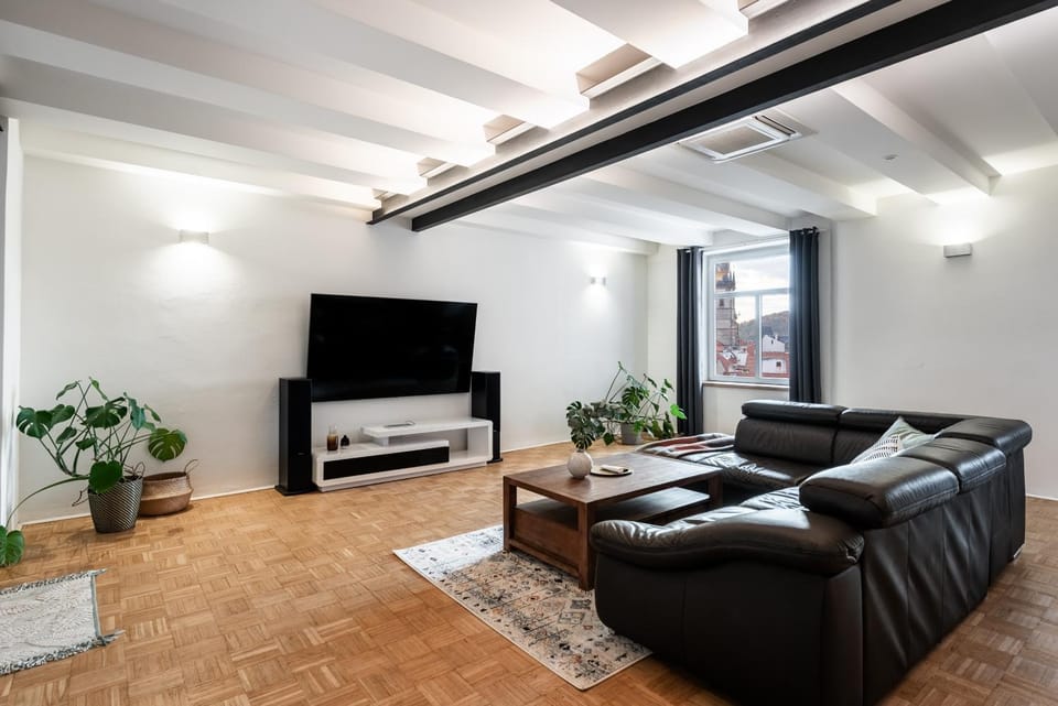 DOT 3BDR Apartment with Parking & A/C by EasyBNB Premium Apartment in Prague