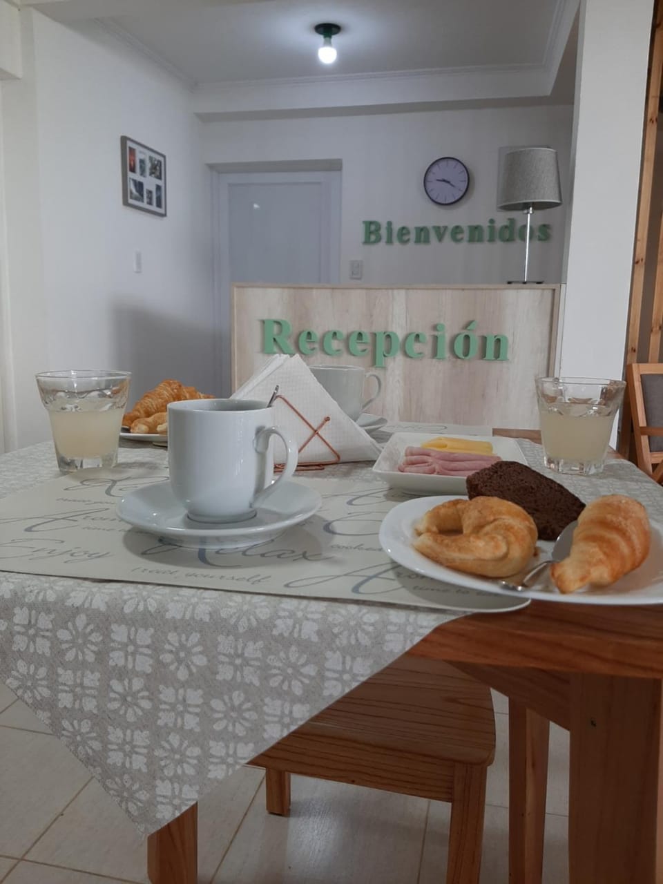 Dining area, Breakfast