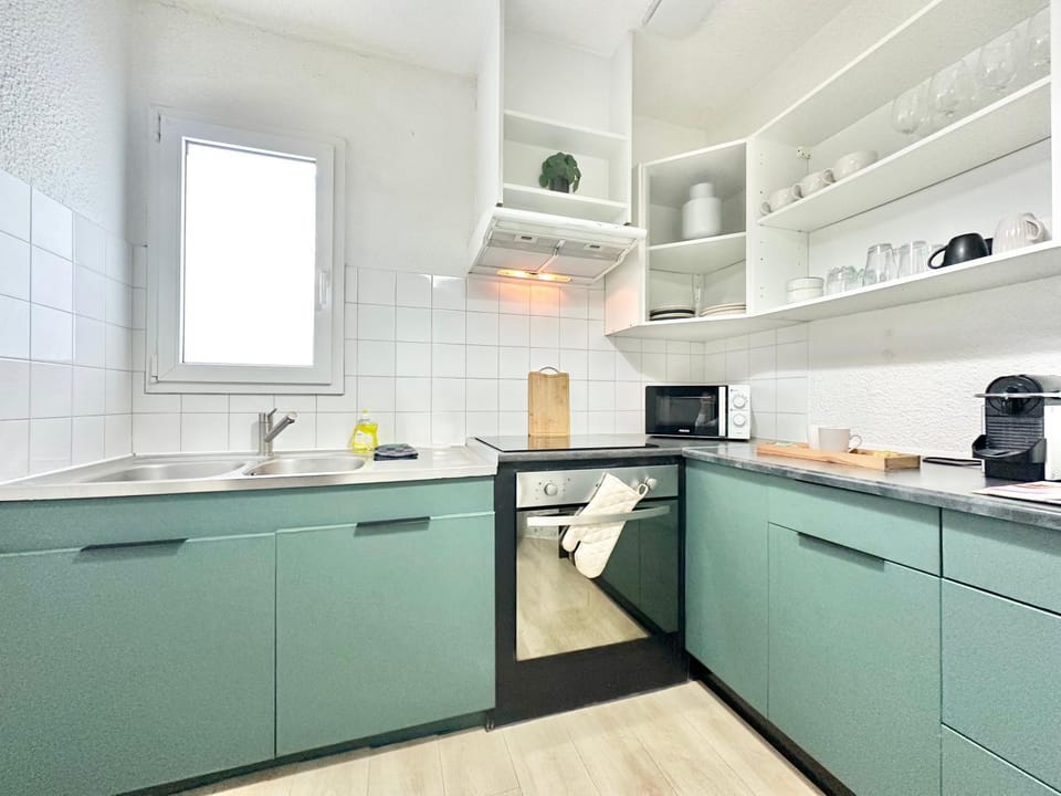 Kitchen or kitchenette, dishwasher, minibar, pet friendly, stove, toaster