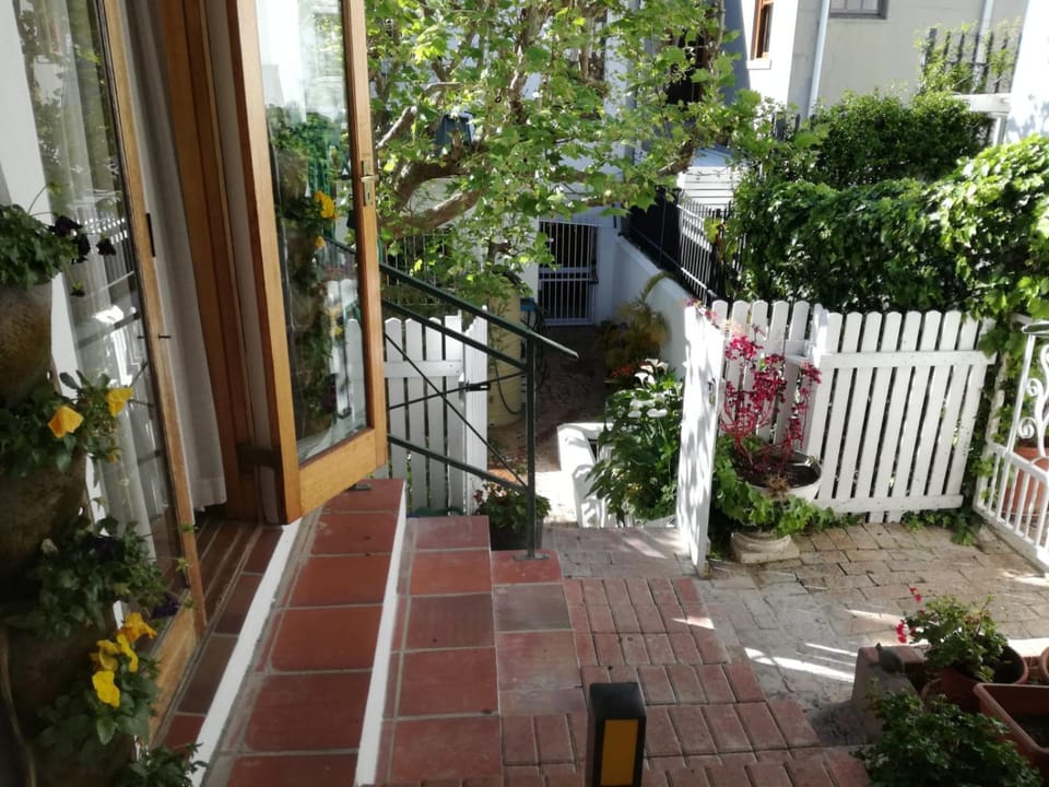 Inner courtyard view