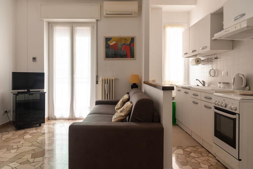 Youhosty - Lodi Quater Apartment in Milan