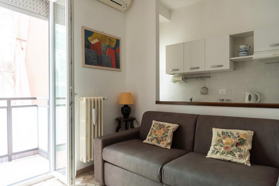 Youhosty - Lodi Quater Apartment in Milan