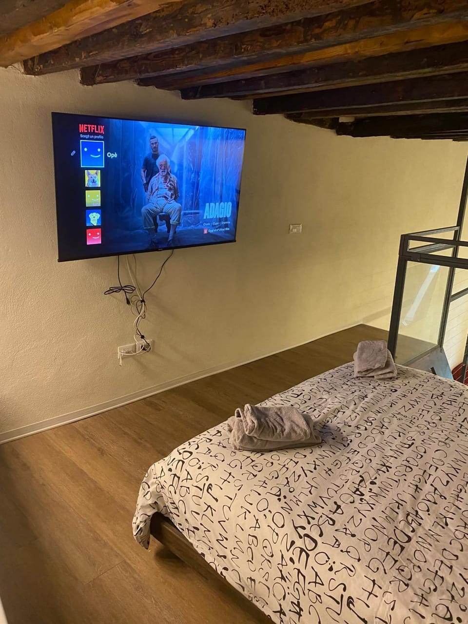Bed, TV and multimedia