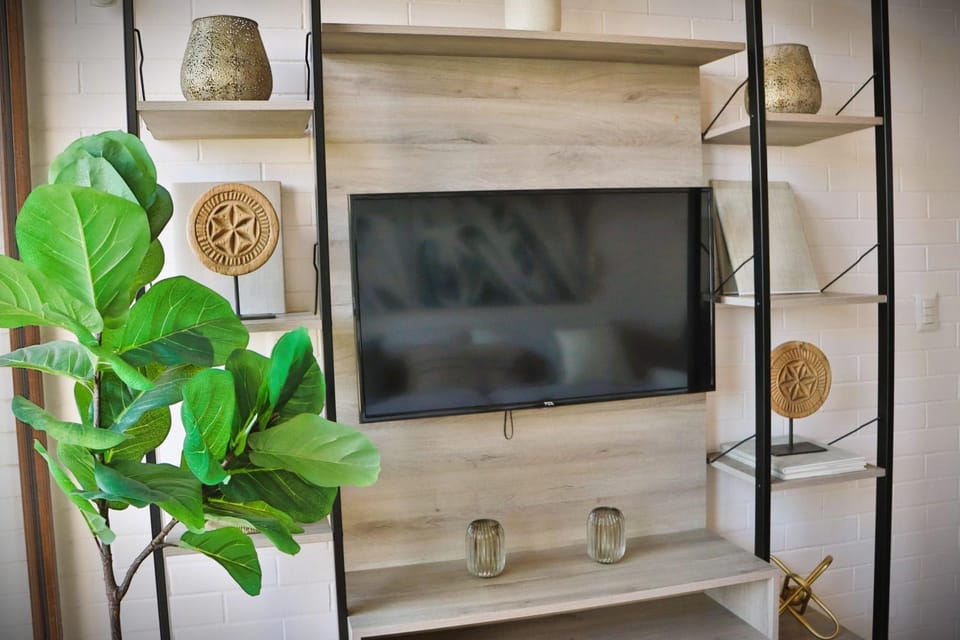 HOM I Mirador I Loft Jardin I Cerro Baron Parking Apartment in Valparaiso