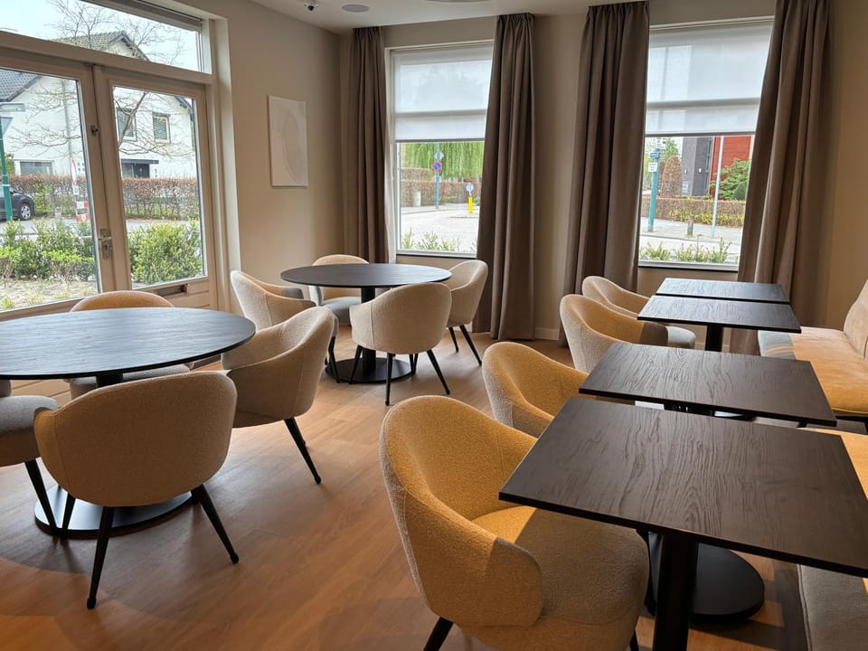 Communal lounge/ TV room, Lounge or bar