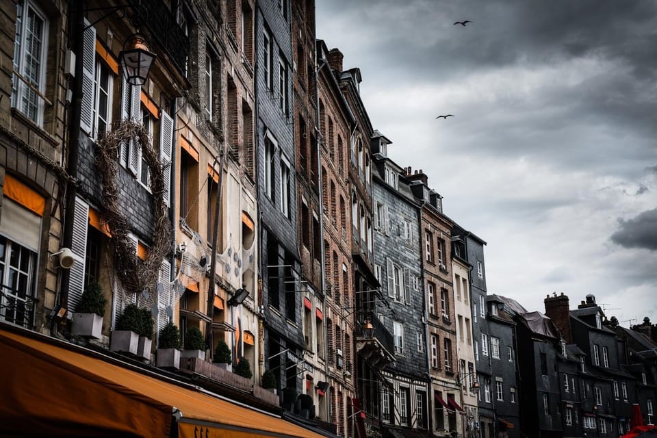 City view, Landmark view, Street view