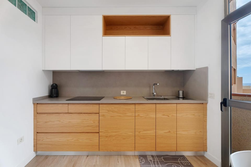 Kitchen or kitchenette, Living room