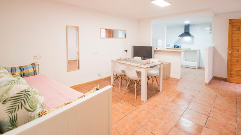 TV and multimedia, Dining area
