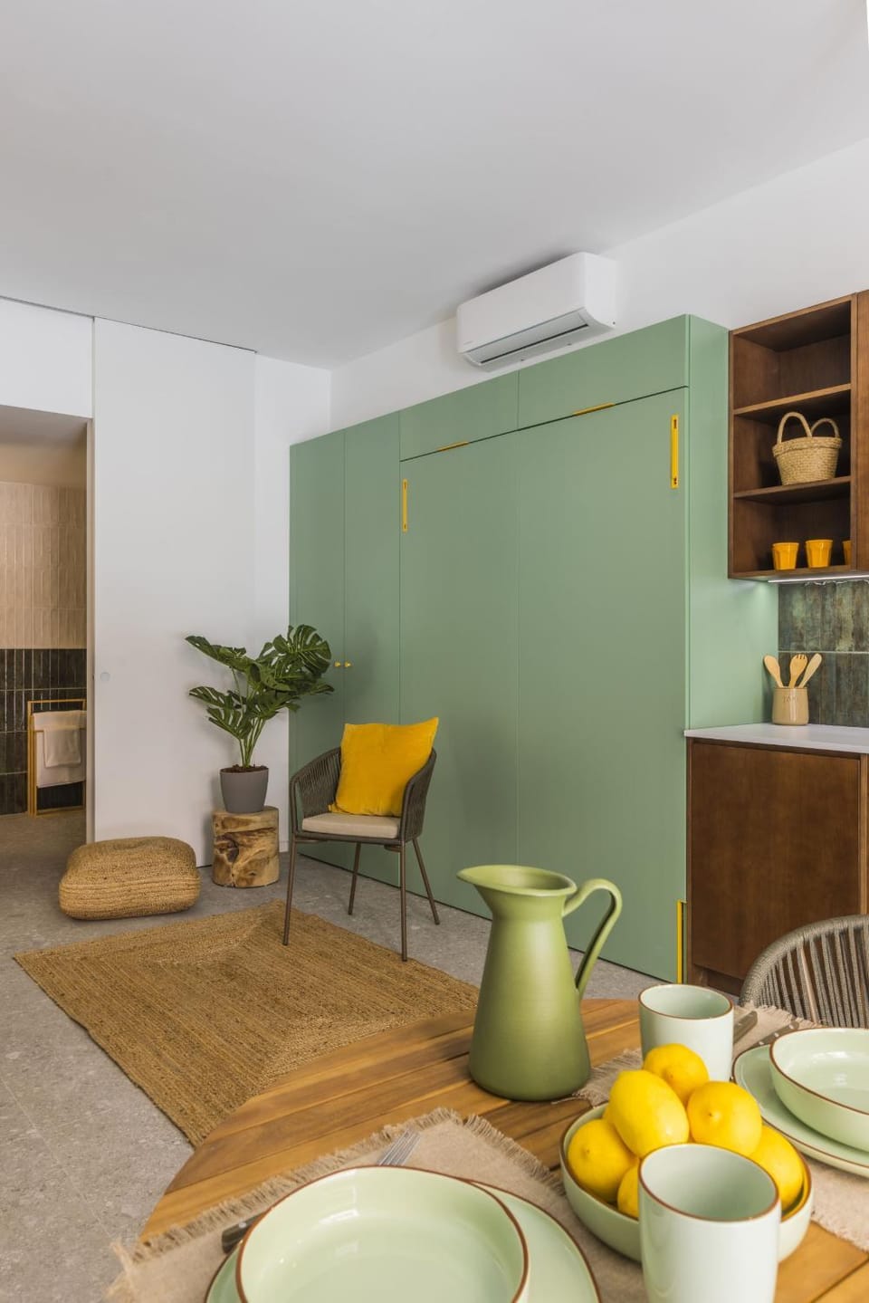Green suite by Concept Flats Apartment in Valencia