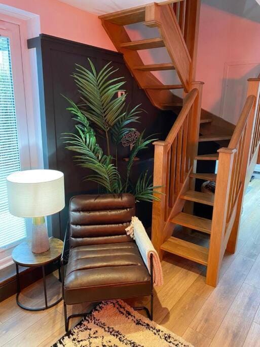 Hot Tub, King Bed, Central, Modern Beach House House in Cleethorpes
