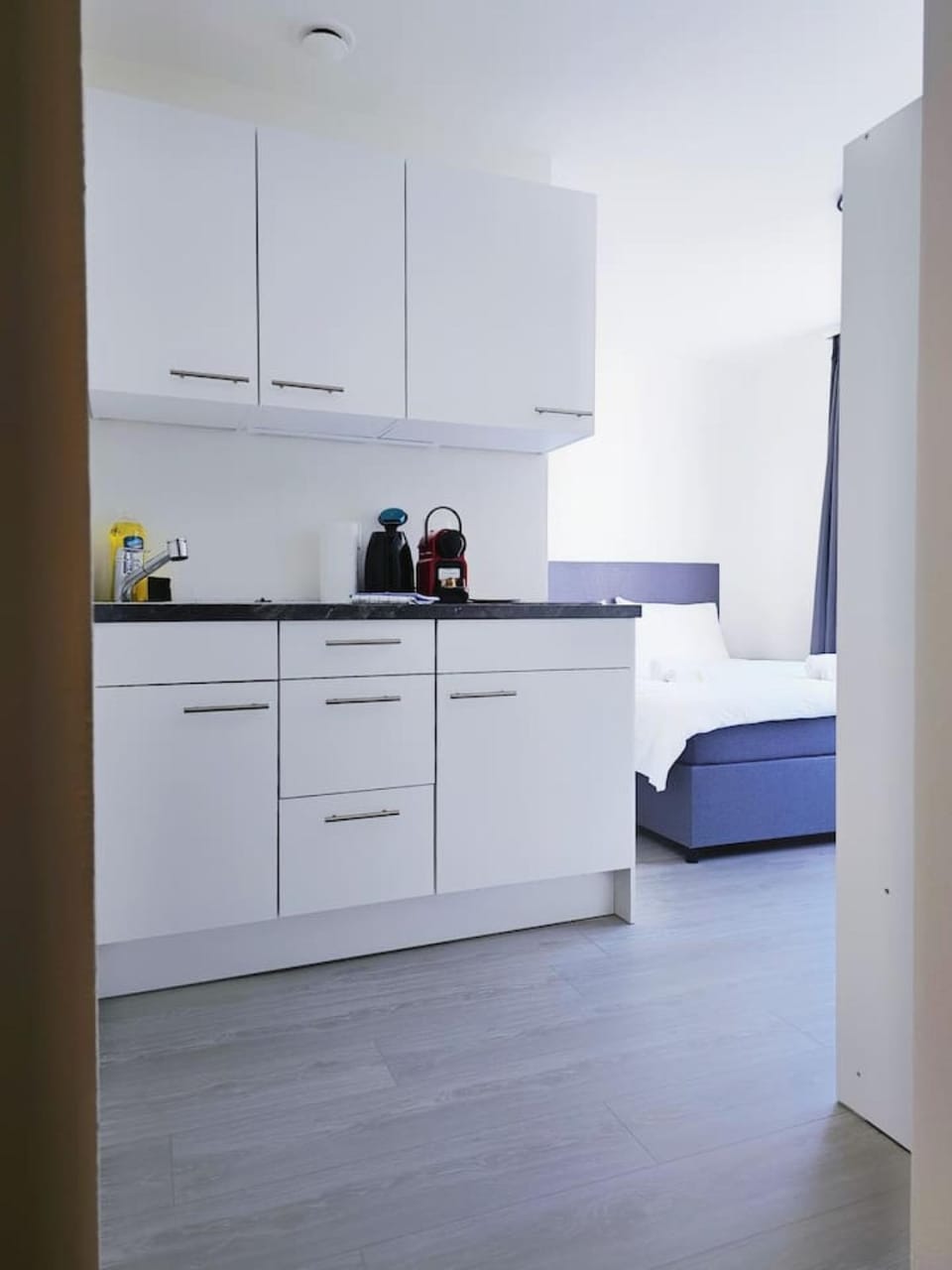 Bed, Kitchen or kitchenette